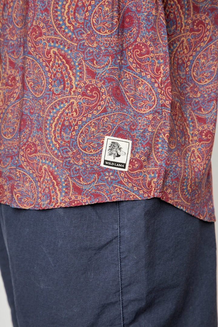 Guayabera Mero Paisley Burdeo Hombre ECOVERO™