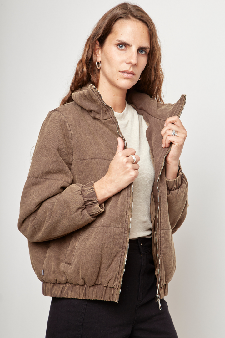 Parka Puffa Silveria Orgánica Café Mujer