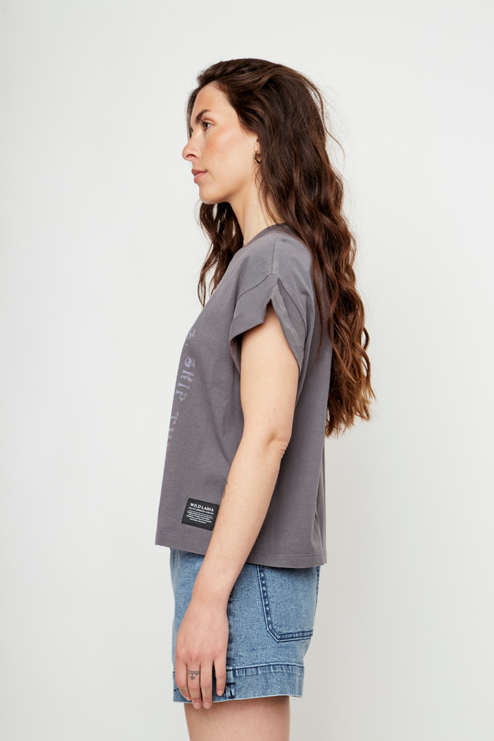 Polera Nirva Orgánica Gris Mujer